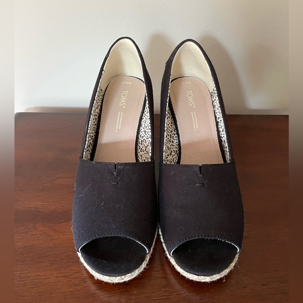 TOMS Women's Black Espadrille Peep Toe Shoes